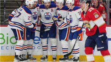 Leon Draisaitl verliert mit den Edmonton Oilers. 
