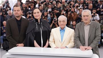Leonardo DiCaprio (l-r), Lily Gladstone, Martin Scorsese und Robert De Niro stellen „Killers of the Flower Moon“ beim Filmfestival in Cannes vor.