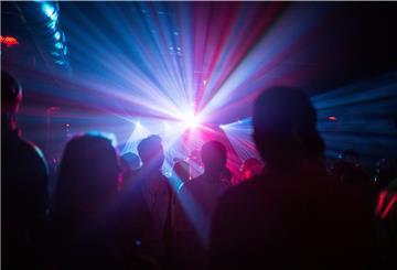 Liegt die Sieben-Tage-Inzidenz über zehn, müssen Diskotheken, Clubs und Shisha-Lokale ab Mittwoch schließen.