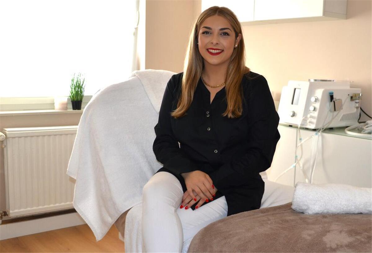 Geschäftsraum mit Lilly da Silva Costa
