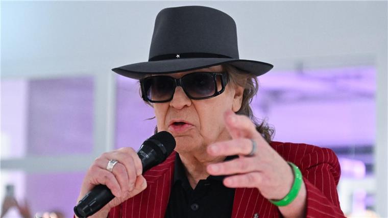 Bilder statt Beats - Udo Lindenberg widmet sich der Malerei Lindenberg malt seit den 1990er Jahren Aquarelle mit Likör - die „Likörelle“. (Archivfoto)