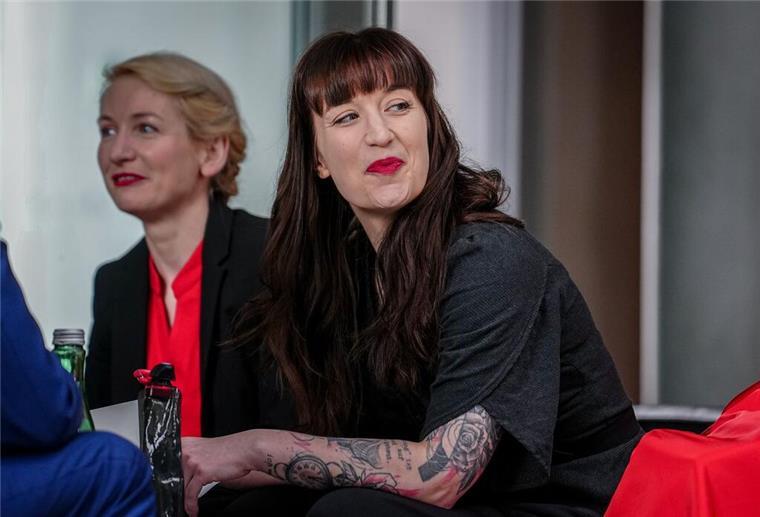 Heidi Reichinnek plant ein Hyänen-Tattoo Linken-Fraktionschefin Heidi Reichinnek plant ein Hyänen-Tattoo. (Achivbild)