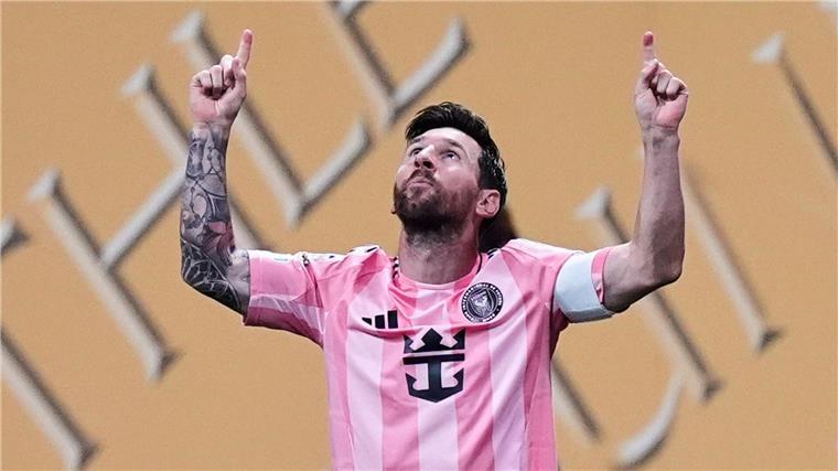 Lionel Messi freut sich über sein Tor zum 2:1.