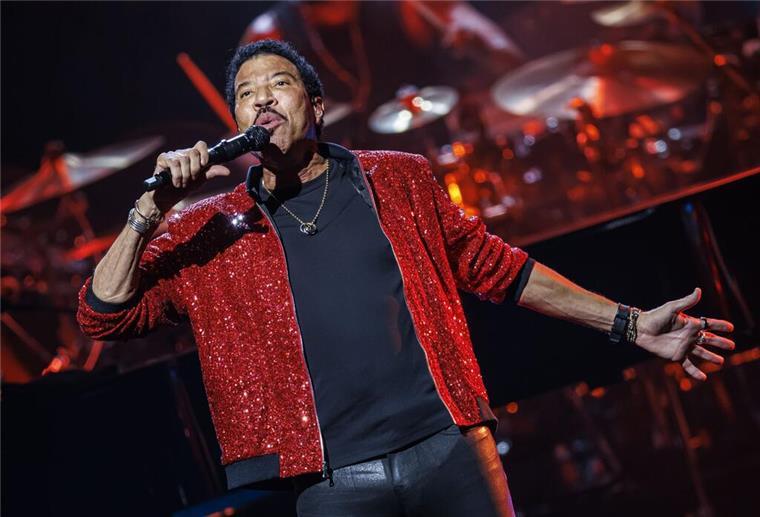 USA for Africa: 40 Jahre „We Are The World“ Lionel Richie erinnert sich gern an die Aufnahmen zu „We Are The World“ zurück. Den Song schrieb er gemeinsam mit Michael Jackson.