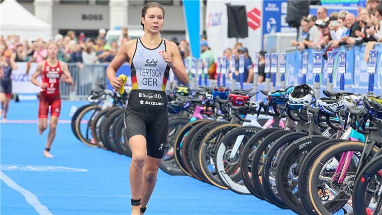 Triathletinnen räumen beim Auftakt in Abu Dhabi ab Lisa Tertsch führt einen denkwürdigen Dreifacherfolg an