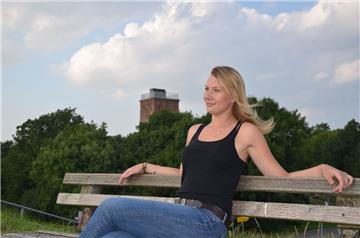 Lisa von Borstel liebt den Blick auf die scheinbar endlose Weite des Wasser. Diese Vorliebe teilt die junge Bremerhavenerin mit verschiedenen Personen des öffentlichen Lebens. 