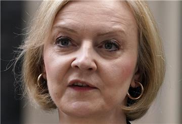 Liz Truss, Premierministerin von Großbritannien, gibt eine Erklärung ab.