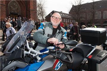 Lothar Massing ist Teilnehmer am Motorrad-Gottesdienst. Foto: Kai-Martin Ulrich