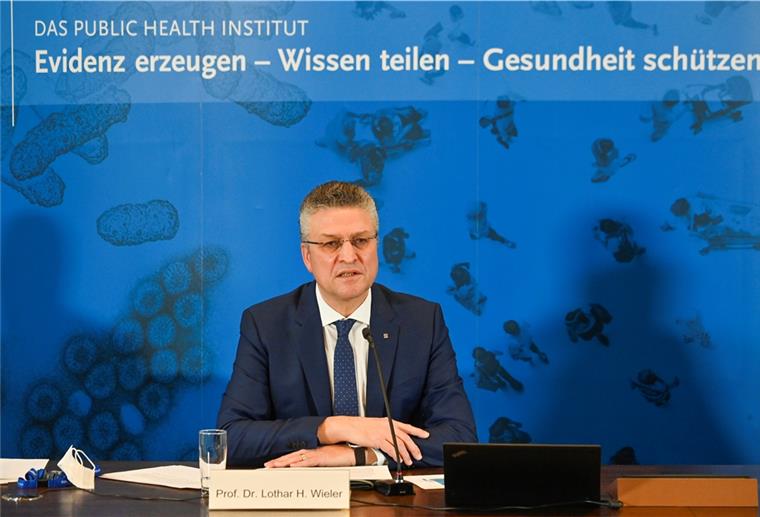 Lothar Wieler ist Präsident des Robert Koch-Instituts. Es veröffentlicht täglich die 7-Tage-Inzidenz - verlässlich, aber inaktuell.