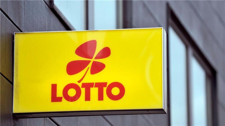 Lotto Bremen warnt vor betrügerischen Anrufen. (Illustration) 