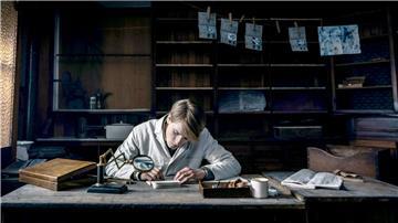 Louis Hofmann als „Passfälscher“ Cioma Schönhaus.