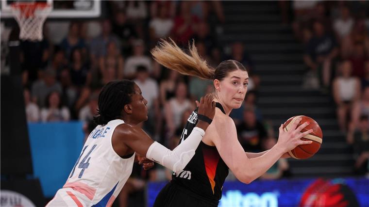 Zweiter Sieg: Basketballerinnen im EM-Viertelfinale Luisa Geiselsöder und die deutschen Basketballerinnen stehen im EM-Viertelfinale.