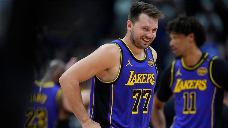 Luka Doncic erzielte nach seinem Wechsel zu den Los Angeles Lakers erstmals über 30 Punkte.