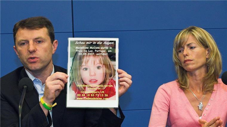 Neue Suche im Fall Maddie - Viele Fragen offen Maddies Eltern erinnern seit Jahren an das Verschwinden ihrer Tochter. (Archivbild)