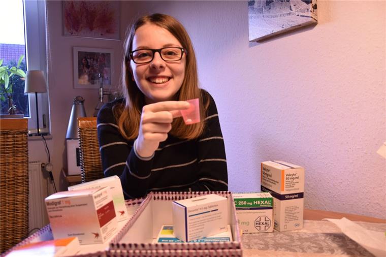 Madeleine (14) aus Langen lebt dank einer neuen Leber weiter Madeleine nimmt zum Frühstück fünf Tabletten und abends noch ein paar weitere Medikamente. Sonst würde ihr Körper ihre Leber abstoßen.