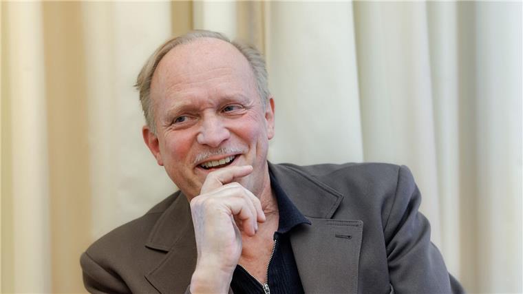 Mag es lieber analog: Schauspieler Ulrich Tukur. (Archivbild)