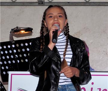 Magary-Geraldine (12) begeisterte  mit ihrer Interpretation von Lauryn Hills Son...