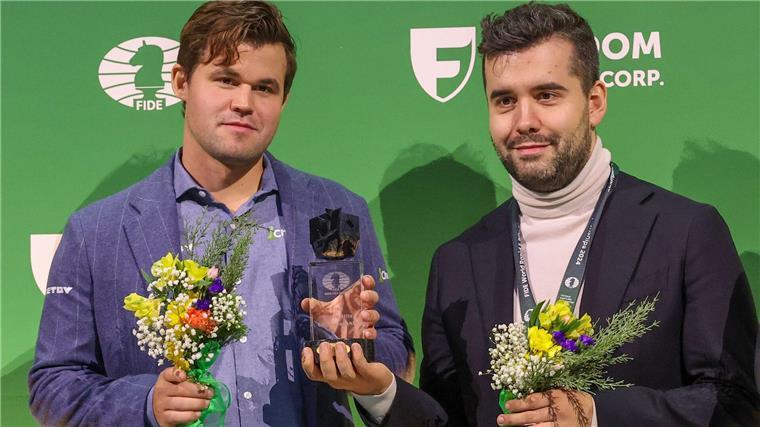 Carlsen und Nepomnjaschtschi teilen Titel bei Blitzschach-WM Magnus Carlsen (l) und Jan Nepomnjaschtschi teilen sich den Sieg bei der Blitzschach-WM.
