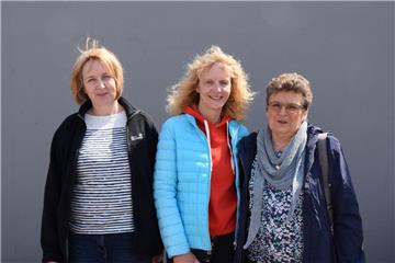Maike Aden (von links), Birgit Eden und Marlis Feye-Halbeck engagieren sich für Senioren, die sich einsam fühlen.