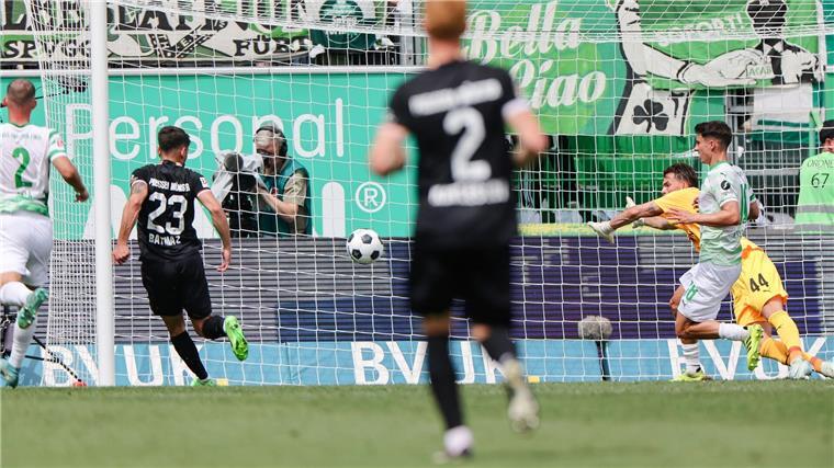 Dominante Fürther verderben Münster das Comeback Malik Batmaz trifft eiskalt für Münster.
