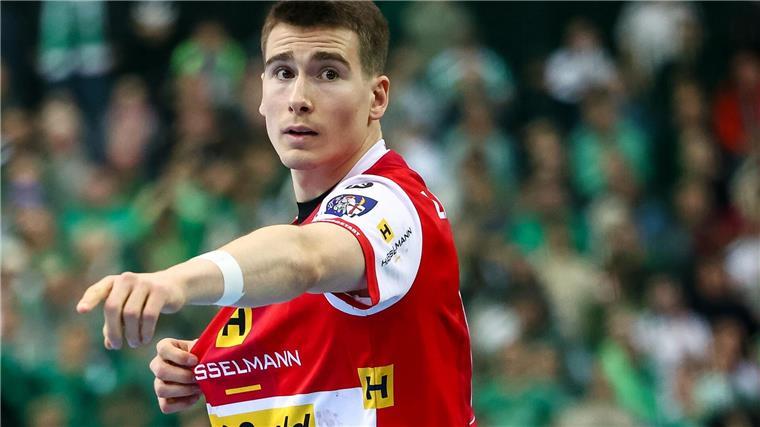 „Schwerer Schlag“: Zehnder fehlt Magdeburg monatelang Manuel Zehnder verletzte sich in einem Spiel für die Nationalmannschaft der Schweiz.