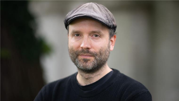 Deutscher Hörbuchpreis verliehen Marc-Uwe Kling ist mit dem Deutschen Hörbuchpreis in der Kategorie „Beste Unterhaltung“ ausgezeichnet worden. (Archivbild)