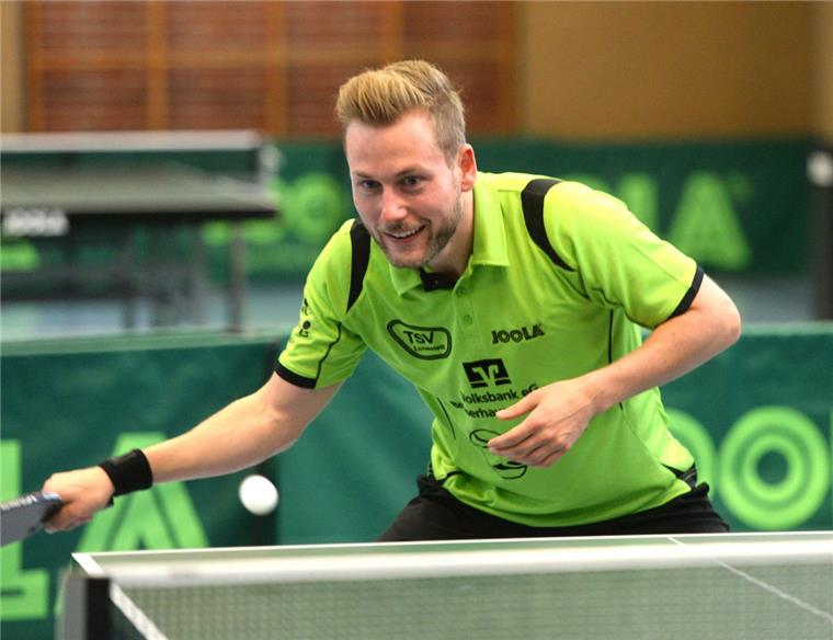 Tischtennis: Lunestedt zieht Paris-Reise durch Marcel Czichy tritt mit dem TSV Lunestedt im Tischtennis-Intercup in Charenton an. Foto Scheer
