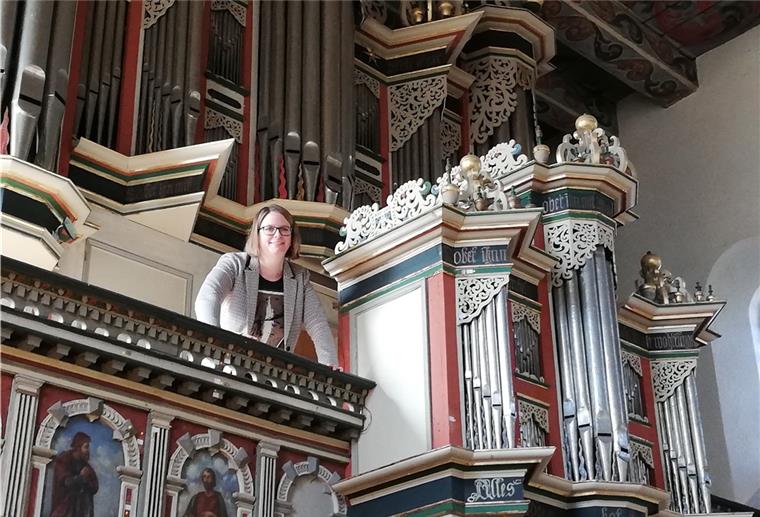 Mareen Osterlohs kirchenmusikalische Tätigkeit hat einst in der Wesermarsch begonnen. Nach vielen Jahren im österreichischen Burgenland ist sie nun zurückkehrt als Kantorin in Blexen und Butjadingen.