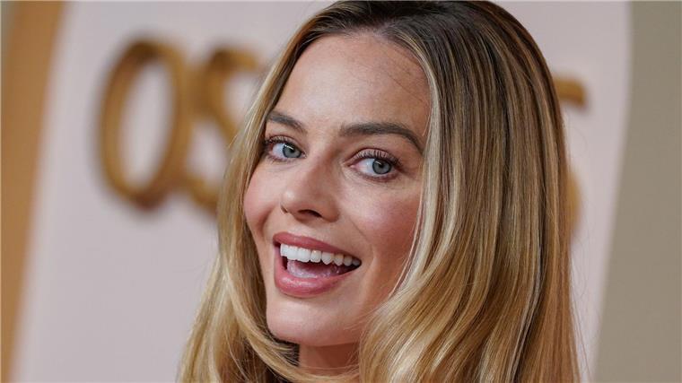 Robbie und Wilde wollen „Avengelyne“ verfilmen Margot Robbie hatte ihre Produktionsfirma mit Ehemann Tom Ackerley und dem Produzenten Josey McNamara 2014 gegründet.