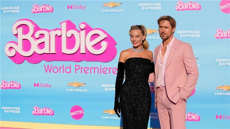 Oscar-Nominierungen: Ryan Gosling ist enttäuscht Margot Robbie und Ryan Gosling bei der Premiere von „Barbie“ im Shrine Auditorium in Los Angeles.