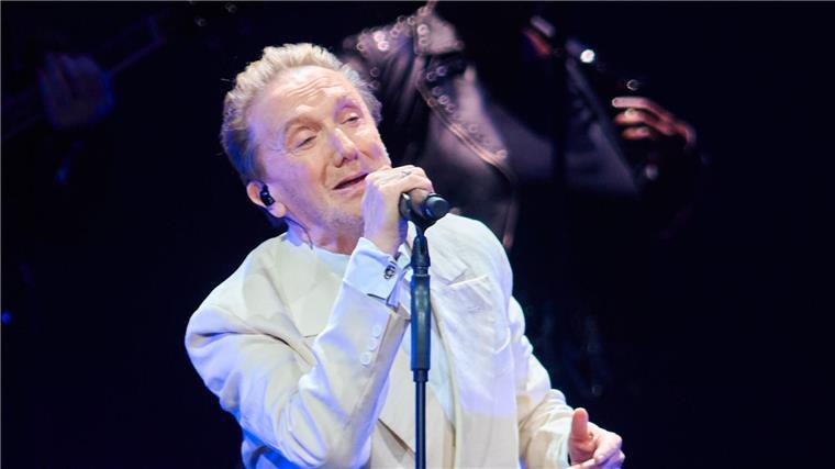 Marius Müller-Westernhagen beim Auftakt der Tour „75Live“ in der Dortmunder Westfalenhalle.