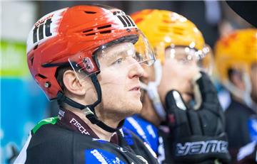 Mark Zengerle ist mit 52 Scorerpunkten der beste Angreifer der Fischtown Pinguins.