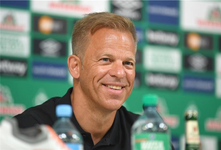 Werder-Coach Anfang warnt vor hohen Erwartungen Markus Anfang ordnet die Situation bei Werder Bremen ein.