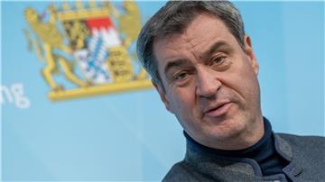 Söder vor Bayern-Wappen