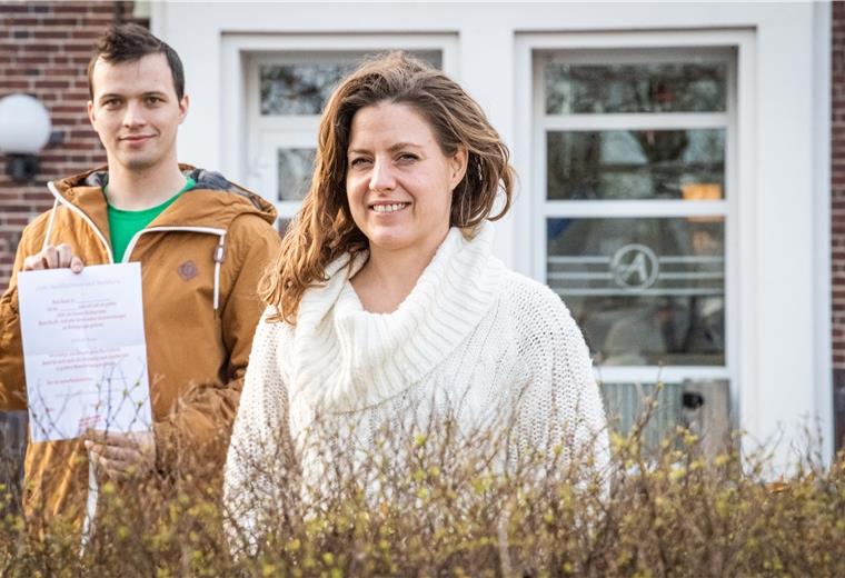 Bremerhavener organisieren tägliche Hotline Marnie Knorr und Heinrich Drath gehören zu Bremerhaven bleibt gesund. Foto: Hartmann
