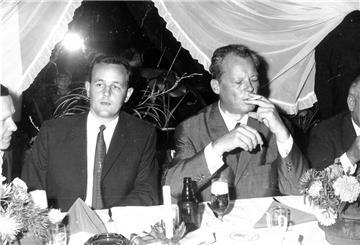 Zwei Abgeordnete Ende der 60er Jahre.
