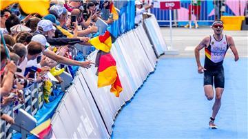 Martin Schulz holt Bronze im Triathlon.