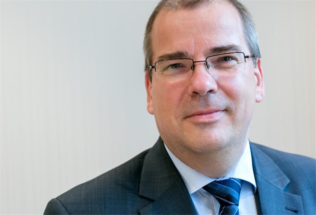 Zeven: Experte rechnet mit Firmenschließungen Martin Zerwer, Steuerberater aus Zeven