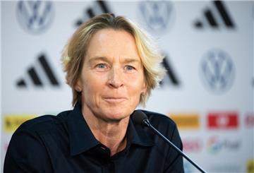 Martina Voss-Tecklenburg, Bundestrainerin der deutschen Frauen-Fußballnationalmannschaft.