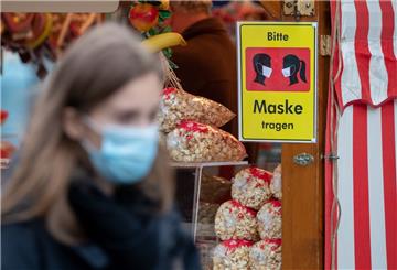 Masken auch draußen: In einigen Bremer Stadtgebieten gilt das ab Samstag.