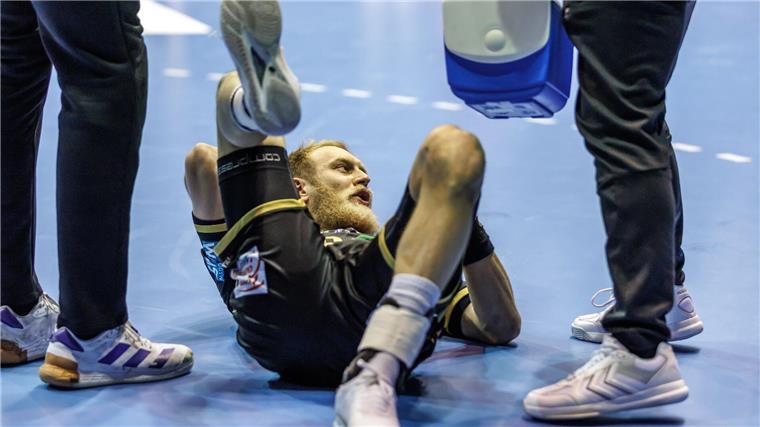 SC Magdeburg rettet Unentschieden: 26:26 gegen Veszprém Matthias Musche verletzte sich schon nach vier Minuten schwer am Fuß