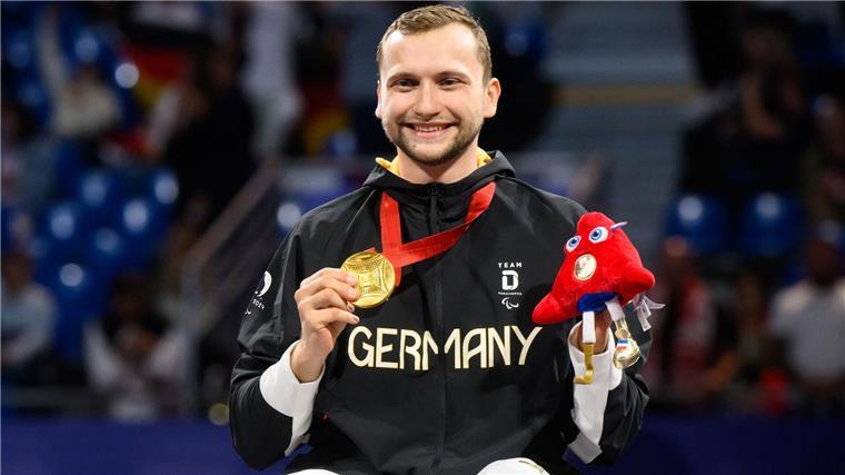 Mit Akribie zu Gold: Rollstuhlfechter Schmidt überrascht Maurice Schmidt ist dankbar für die Arbeit mit seinem Coach.