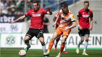 Max Besuschkow wechselt von Hannover 96 zum FC Ingolstadt.
