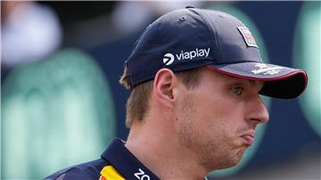 Max Verstappen ist in Sorge: Sein Red Bull ist nicht mehr siegfähig.