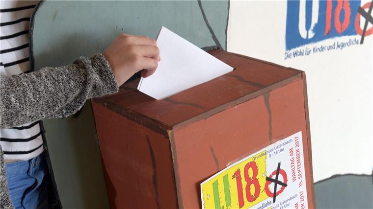 SPD und Linke stark bei Minderjährigen im Nordwesten Mehr als 160.000 Mädchen und Jungen beteiligten sich bundesweit an der U18-Wahl. (Archivbild)