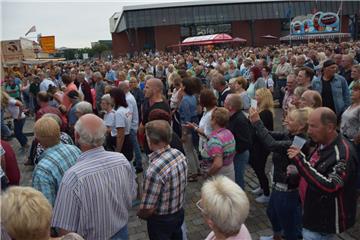 Mehr als 3000 Besucher kamen am Donnerstag zum Musiksommer ins Schaufenster Fisc...