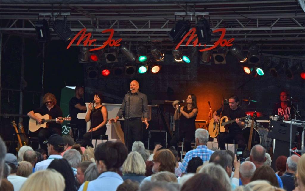 Mehr als 3000 Besucher kamen am Donnerstag zum Musiksommer ins Schaufenster Fisc...