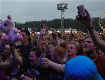 Mehr als 70.000 Besucher werden zum Hurricane-Festival in Scheeßel erwartet. Die ersten Bands stehen jetzt fest.