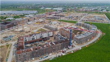 Mehrfamilienhäuser mit tausenden Wohnungen werden im Neubaugebiet Kronsrode gebaut.