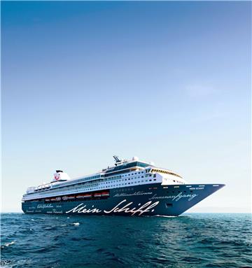 "Mein Schiff 1" wird in diesem Jahr zu fünf Reisen ab Bremerhaven starten.